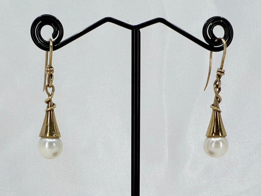 Pearl drop earrings in 9ct gold Hudsons Estate Jewellery