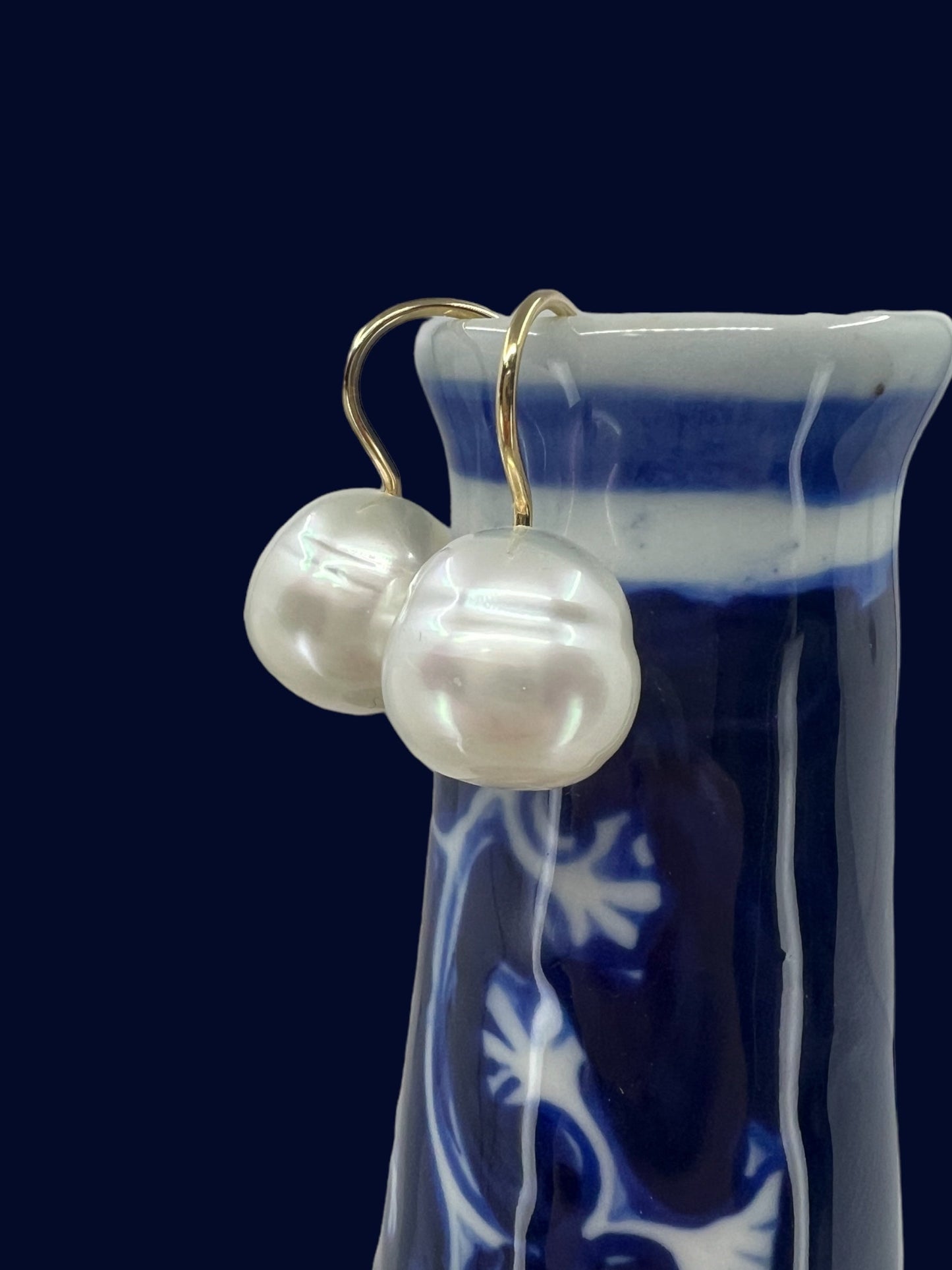 White South Sea pearl earrings Hudsons Estate Jewellery