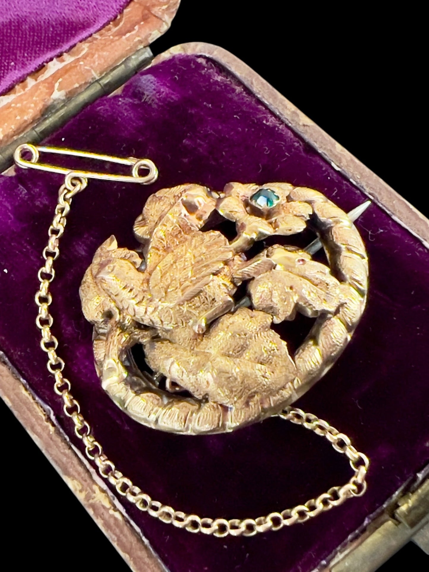 Early Australian 15ct gold bird & green paste brooch Hudsons Estate Jewellery