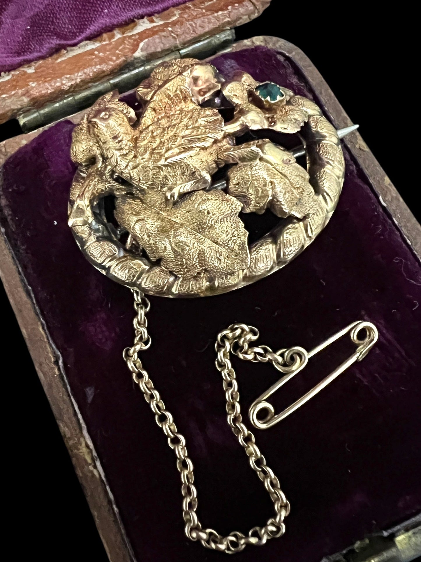 Early Australian 15ct gold bird & green paste brooch Hudsons Estate Jewellery