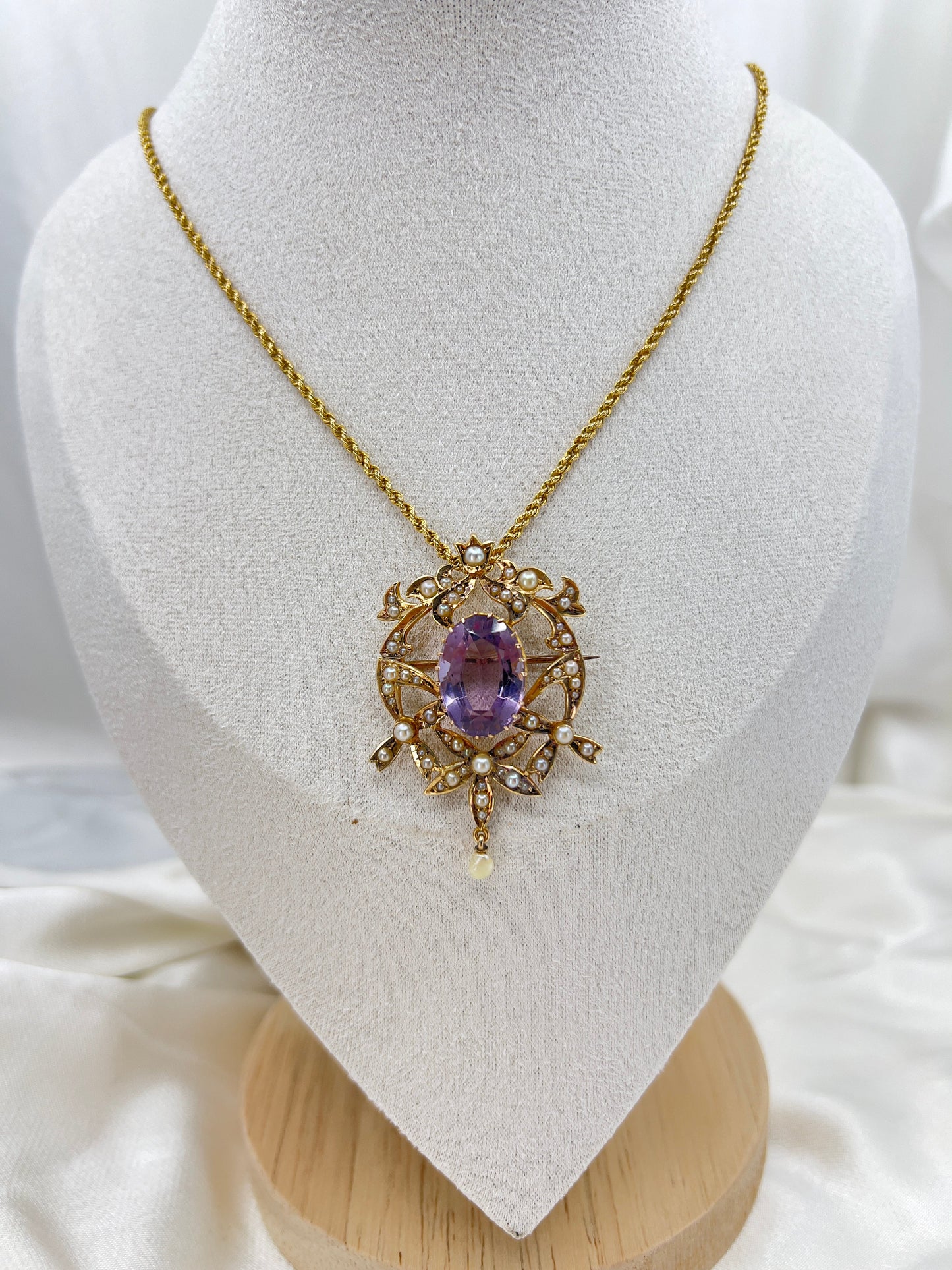 Amethyst & seed pearl 15ct brooch/pendant Hudsons Estate Jewellery