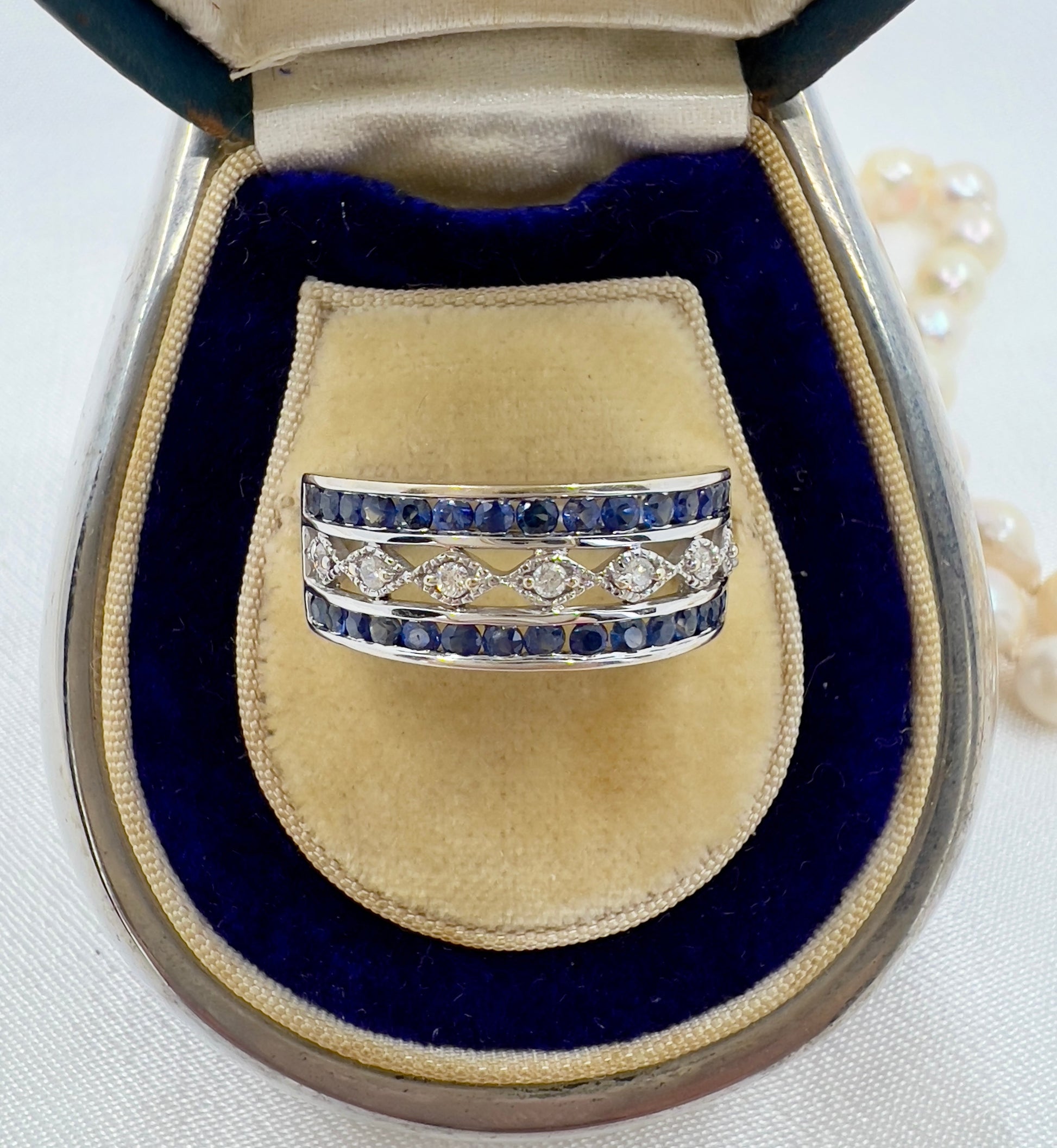 Sapphire & diamond ring in 18ct white gold Hudsons Estate Jewellery