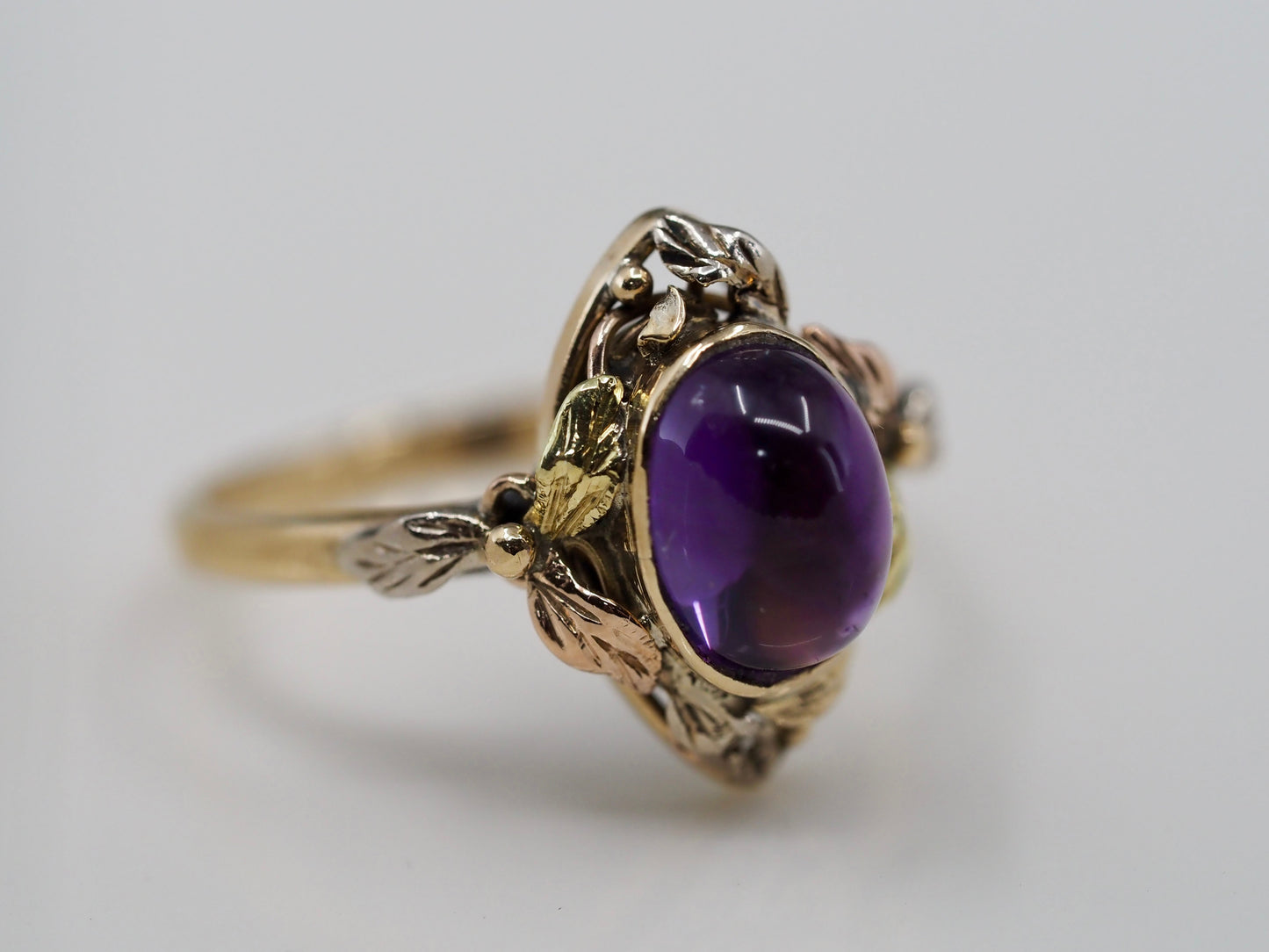 Australian Arts & Crafts Amethyst & 9ct Gold Ring Hudsons Estate Jewellery