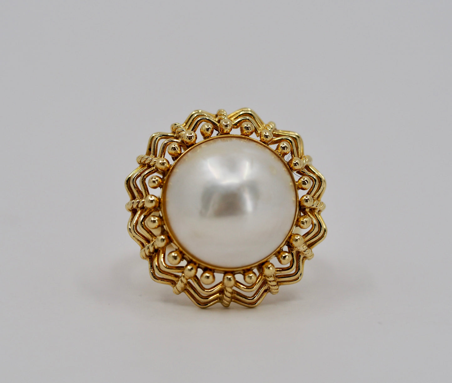 Vintage Mabe pearl in 18ct gold Hudsons Estate Jewellery