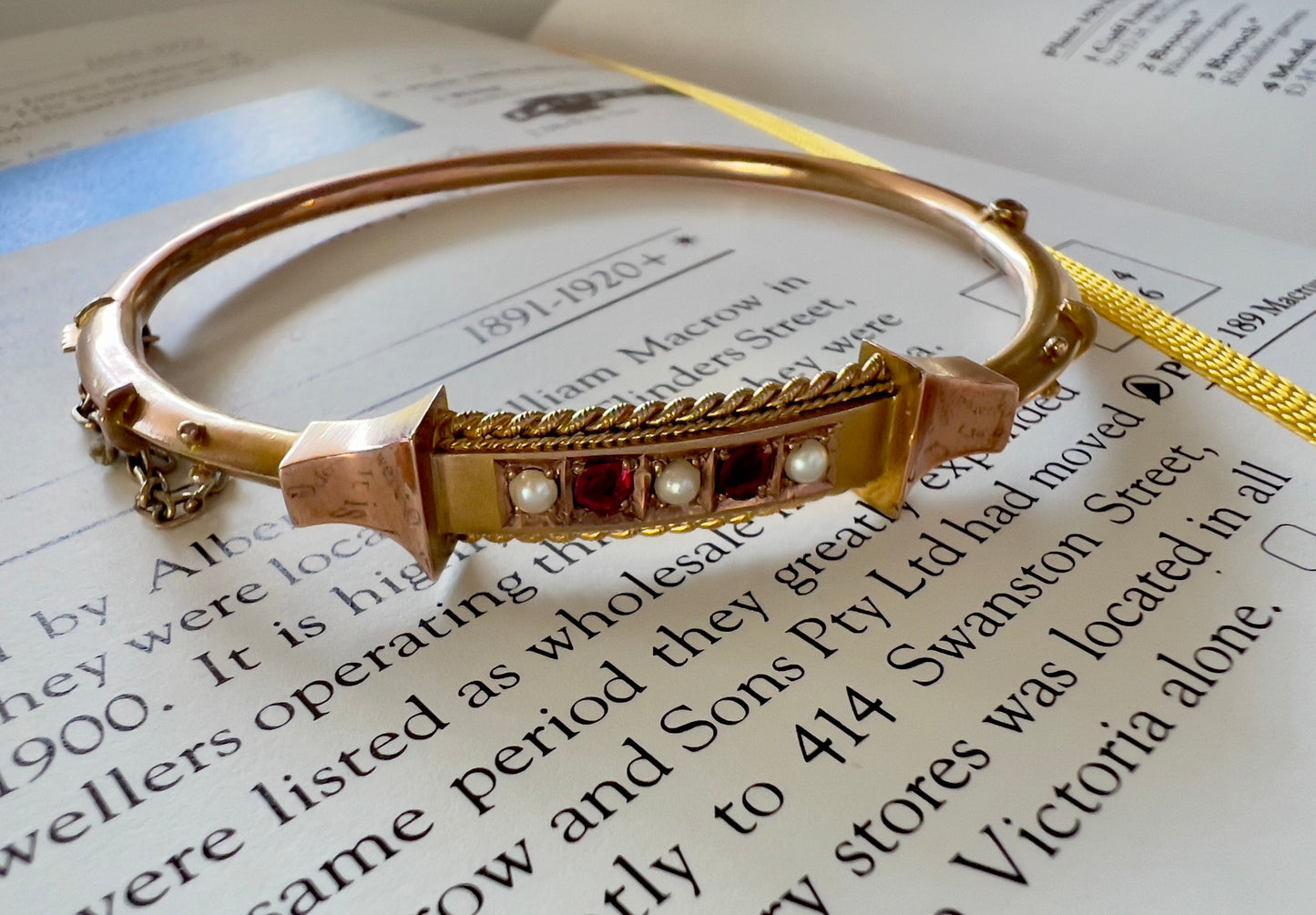 Antique Australian 9ct gold bangle Hudsons Estate Jewellery