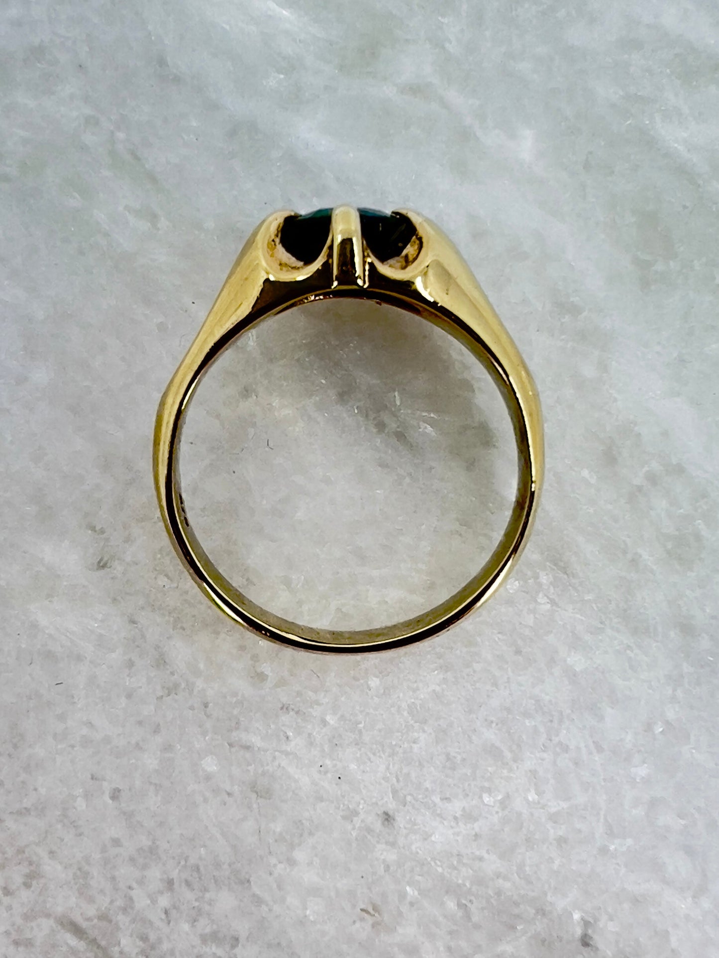 Vintage teal sapphire and 9ct gold ring Hudsons Estate Jewellery