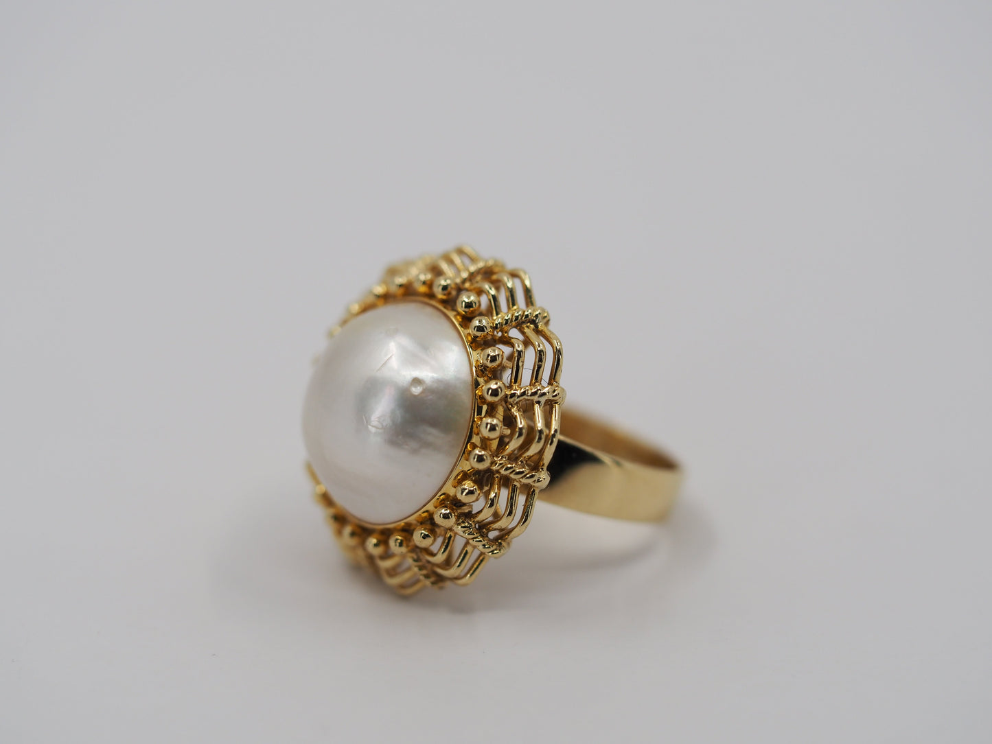 Vintage Mabe pearl in 18ct gold Hudsons Estate Jewellery