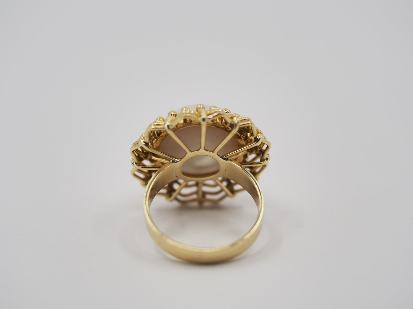 Vintage Mabe pearl in 18ct gold Hudsons Estate Jewellery