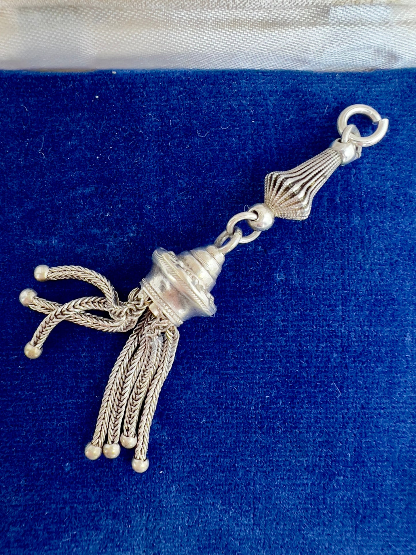 Antique silver tassel - 7 tassels Hudsons Estate Jewellery