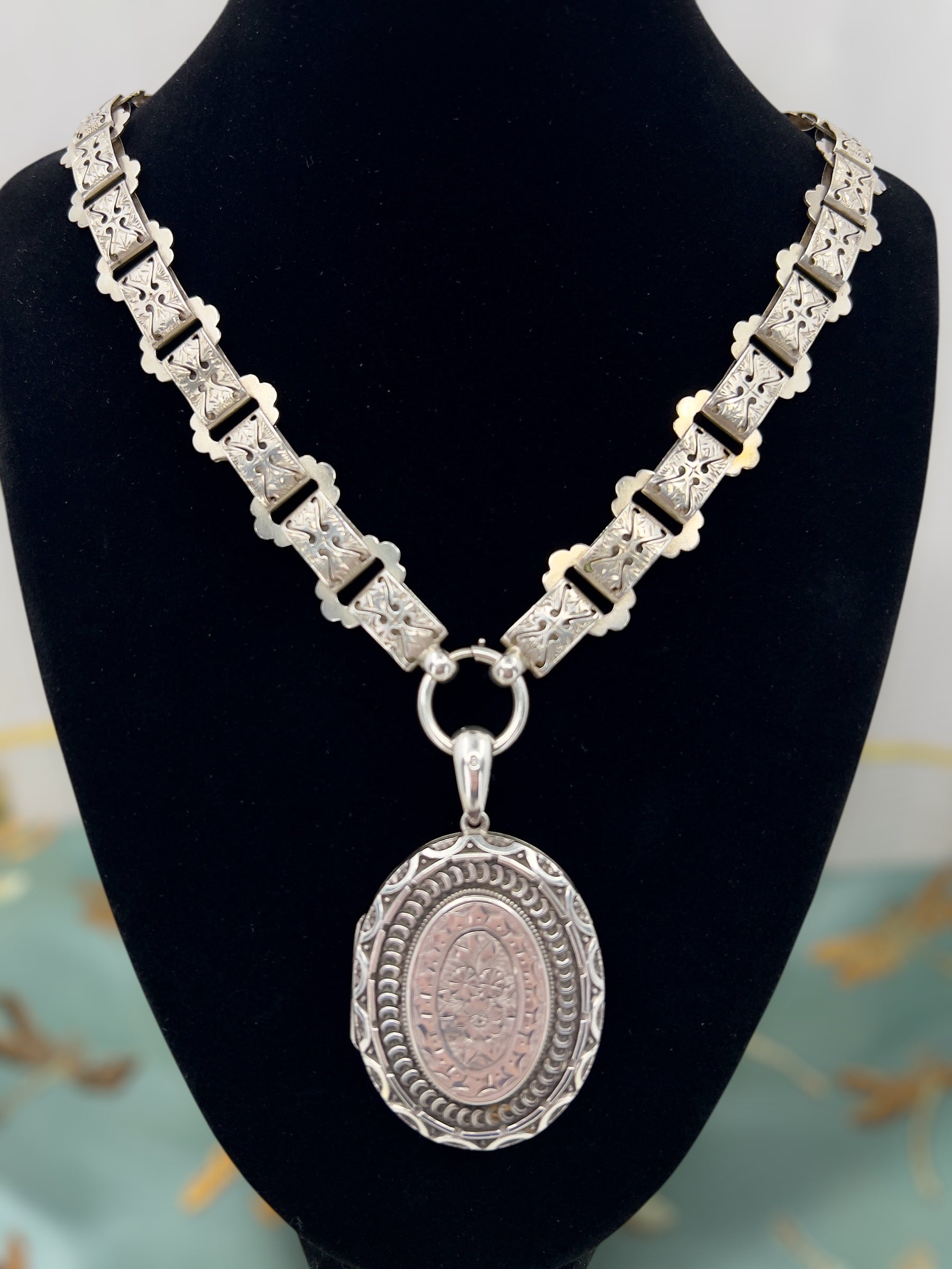 Victorian silver book chain & locket Hudsons Estate Jewellery