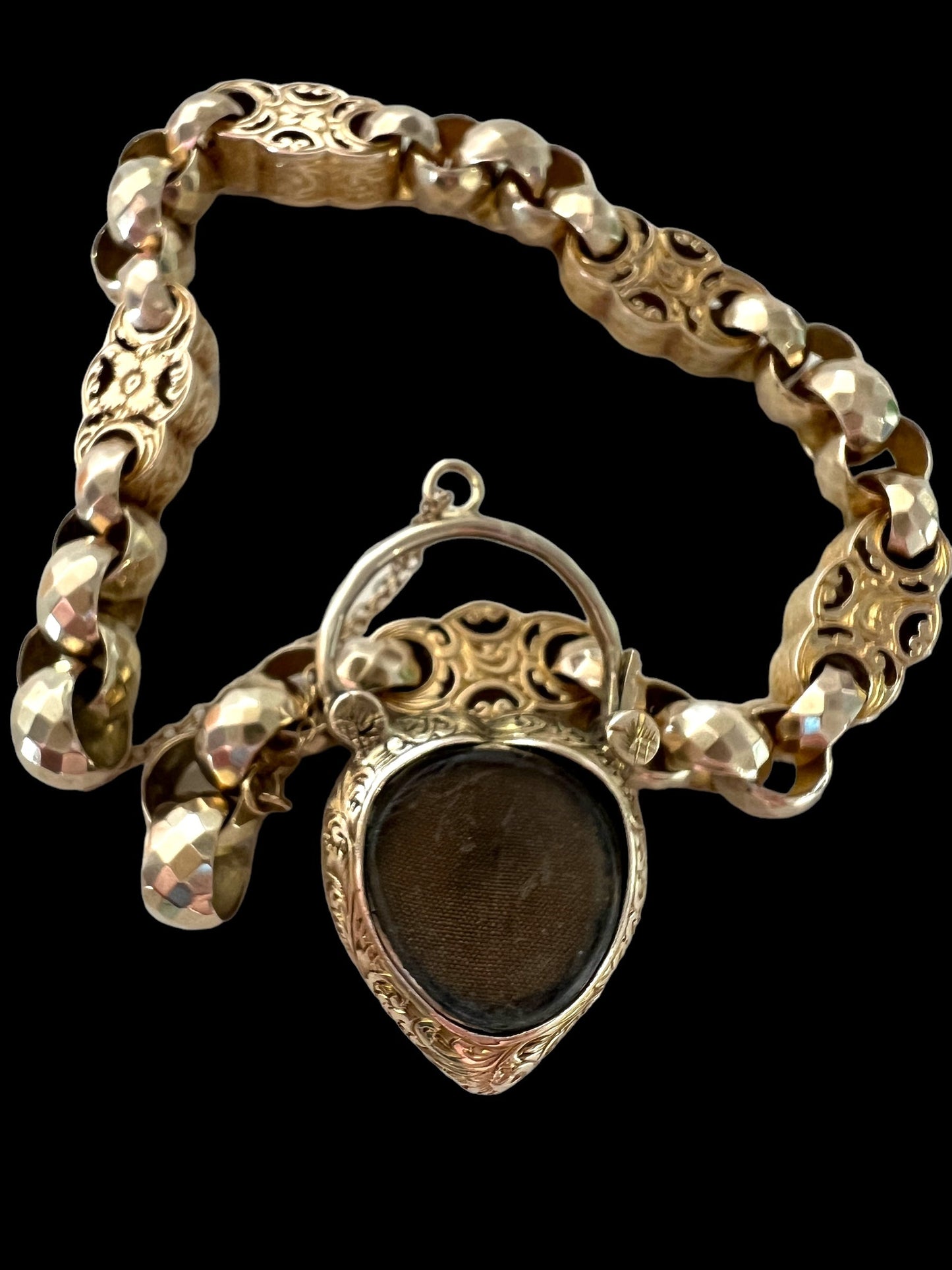 Antique style 9ct bracelet with heart padlock Hudsons Estate Jewellery