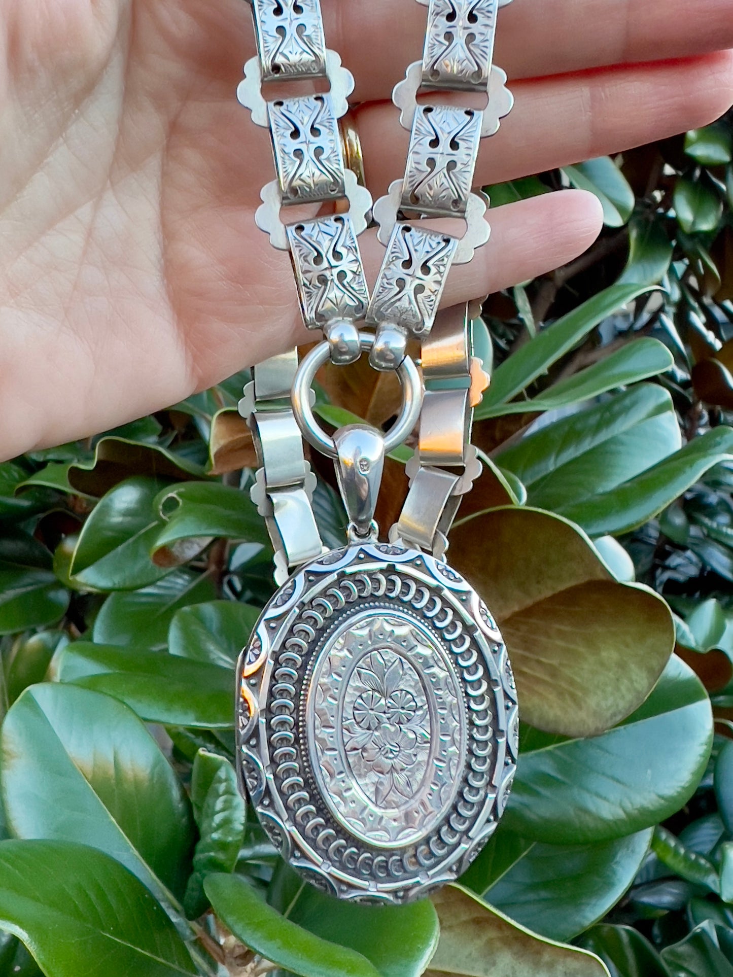 Victorian silver book chain & locket Hudsons Estate Jewellery