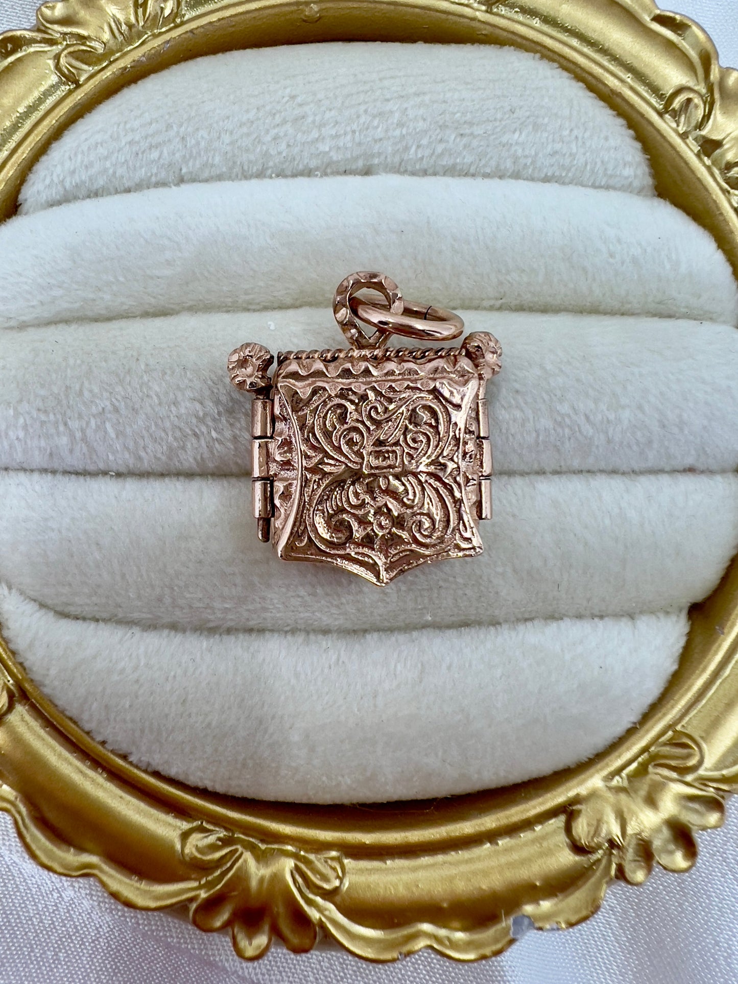 Garnet shield locket Hudsons Estate Jewellery