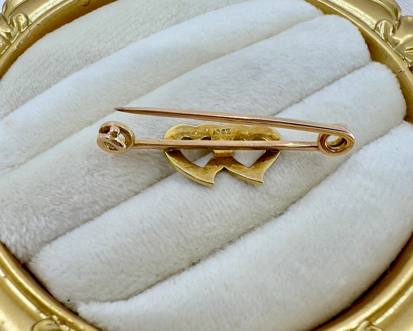 15ct double heart brooch with turquoise and pearl Hudsons Estate Jewellery