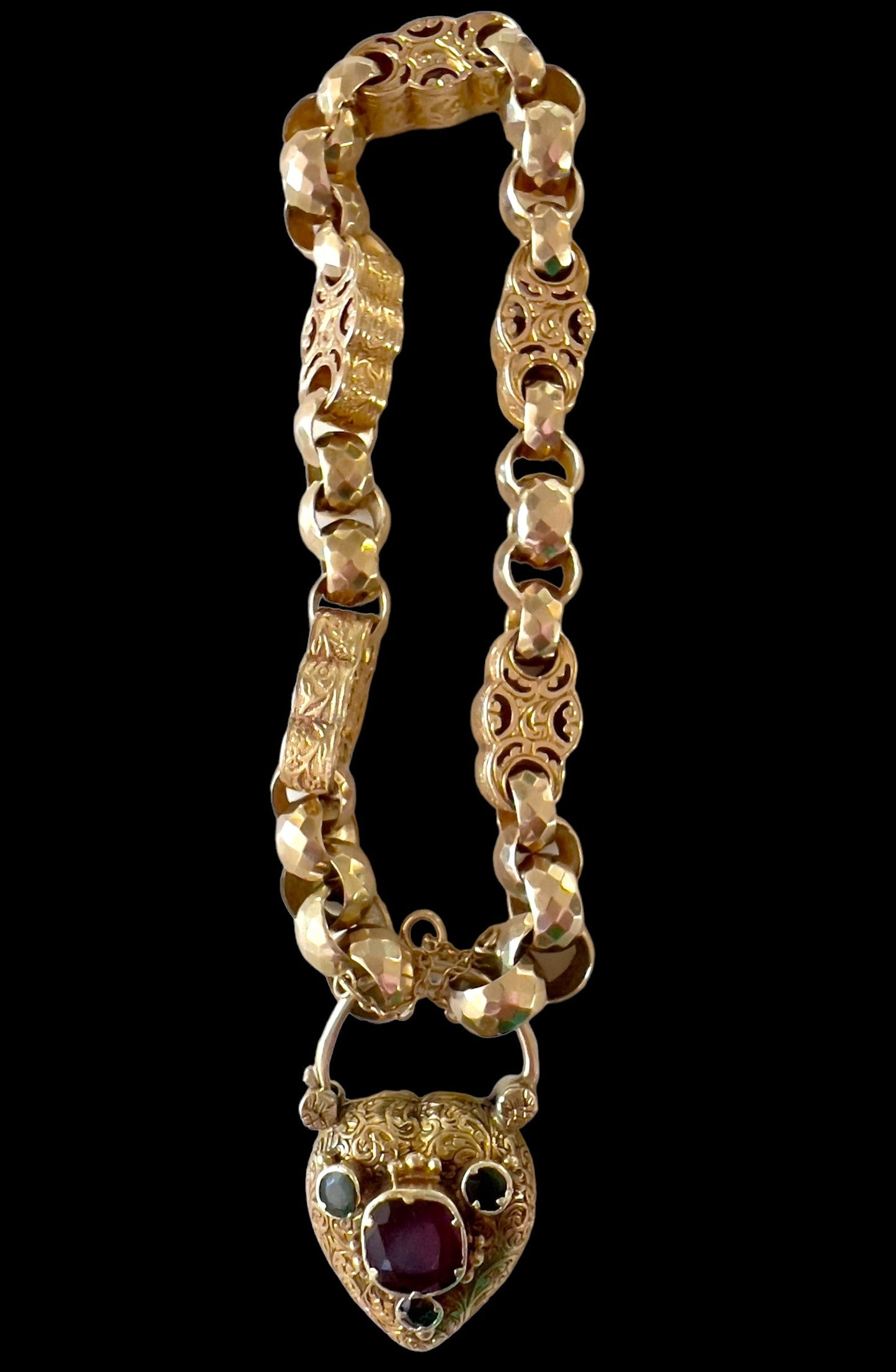 Antique style 9ct bracelet with heart padlock Hudsons Estate Jewellery