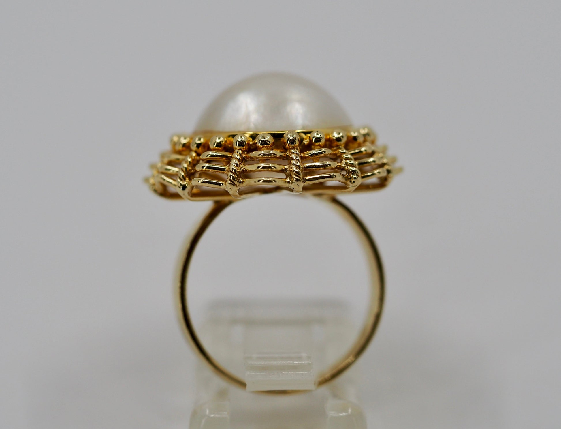 Vintage Mabe pearl in 18ct gold Hudsons Estate Jewellery