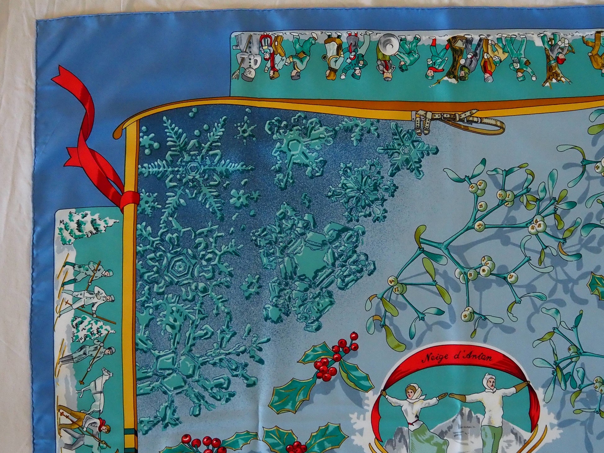 Silk scarf Neige D'Antan Hudsons Estate Jewellery
