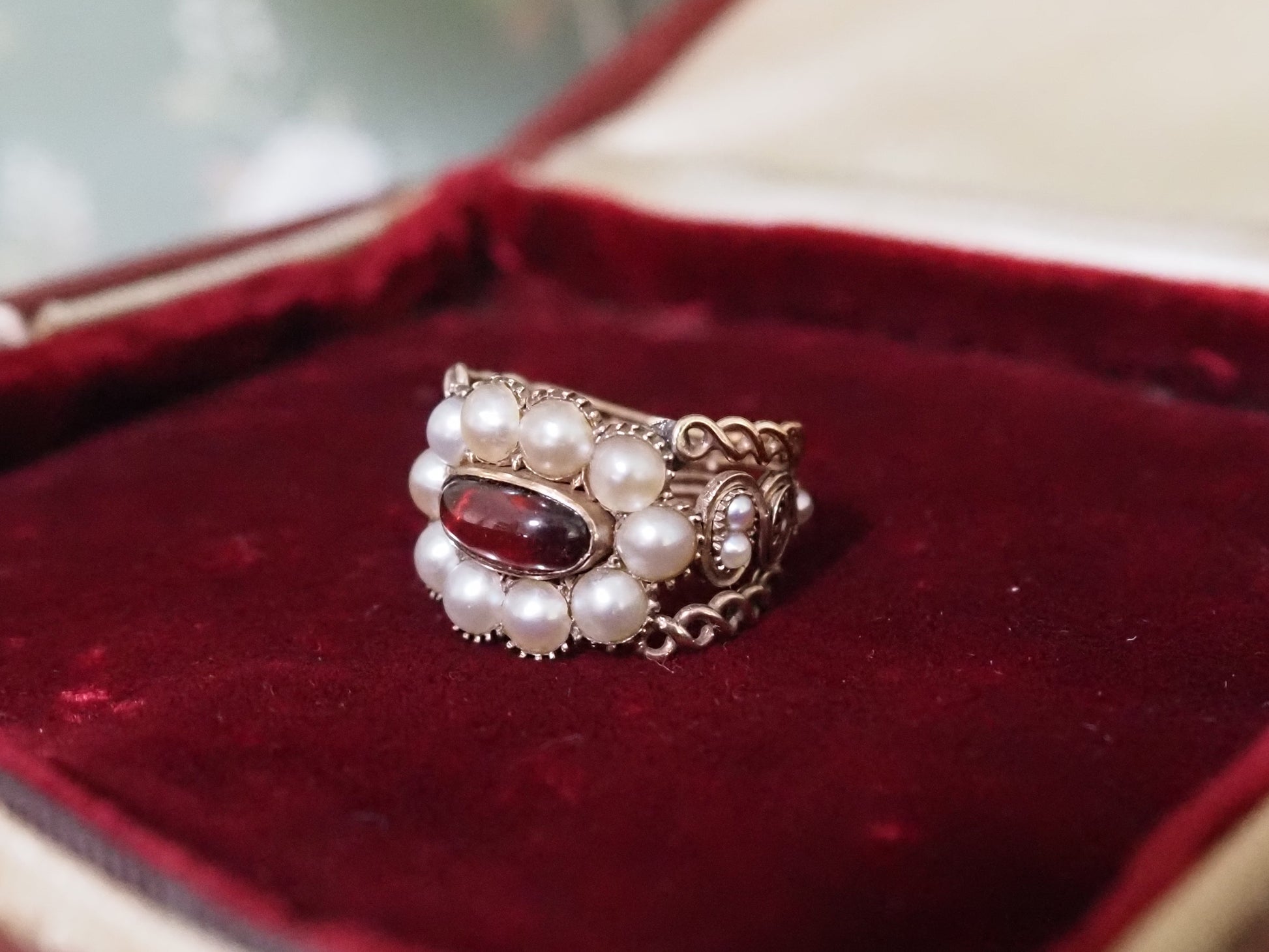 Georgian 15ct Gold, Seed Pearl and Garnet Ring Hudsons Estate Jewellery