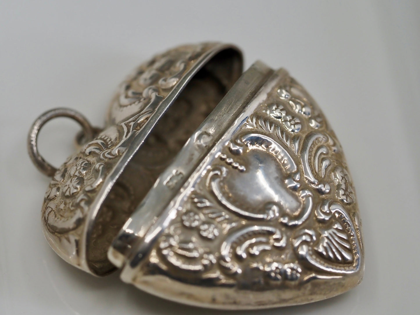 Vintage Silver Heart Vesta Style Pendant Hudsons Estate Jewellery