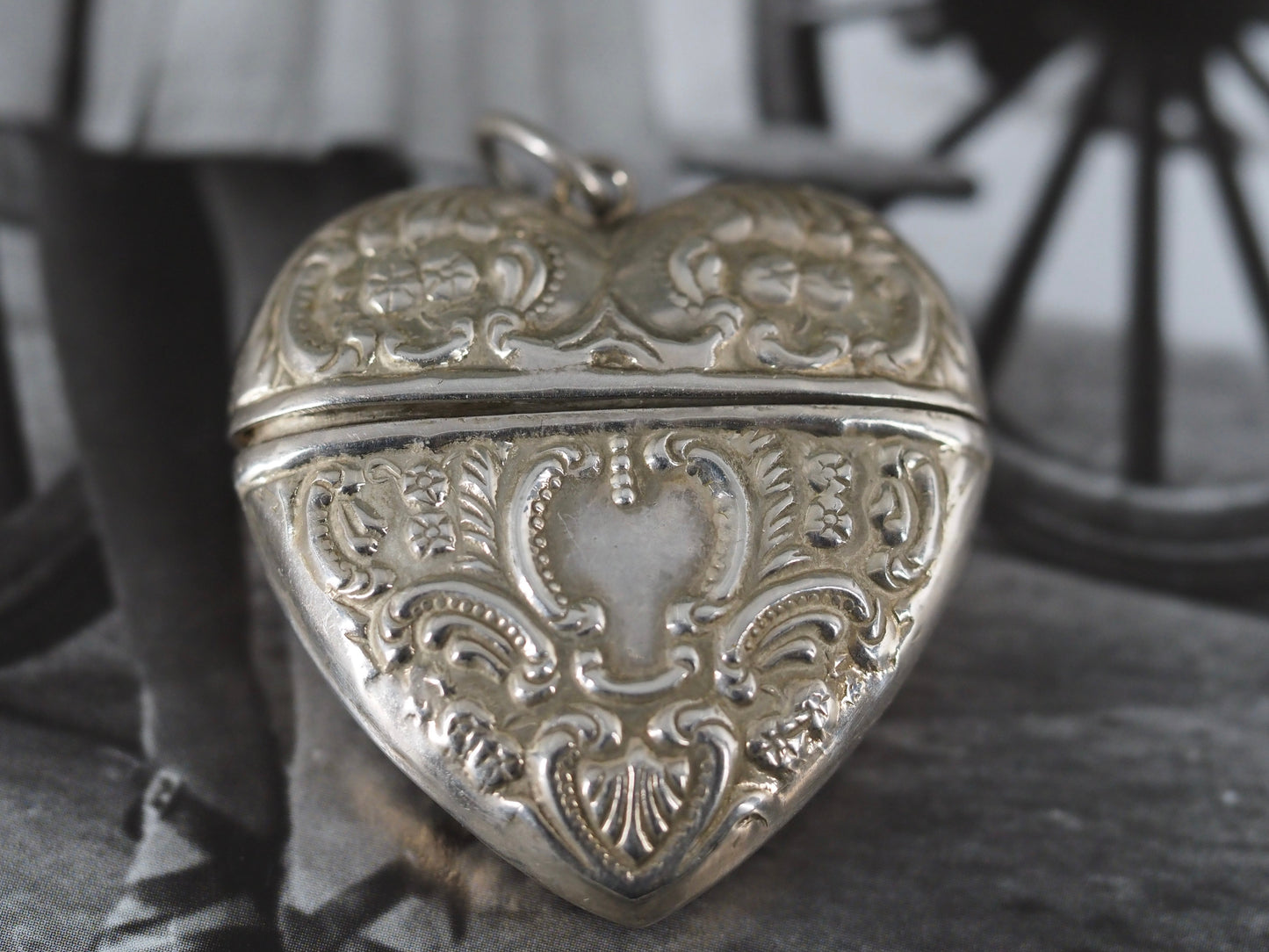 Vintage Silver Heart Vesta Style Pendant Hudsons Estate Jewellery