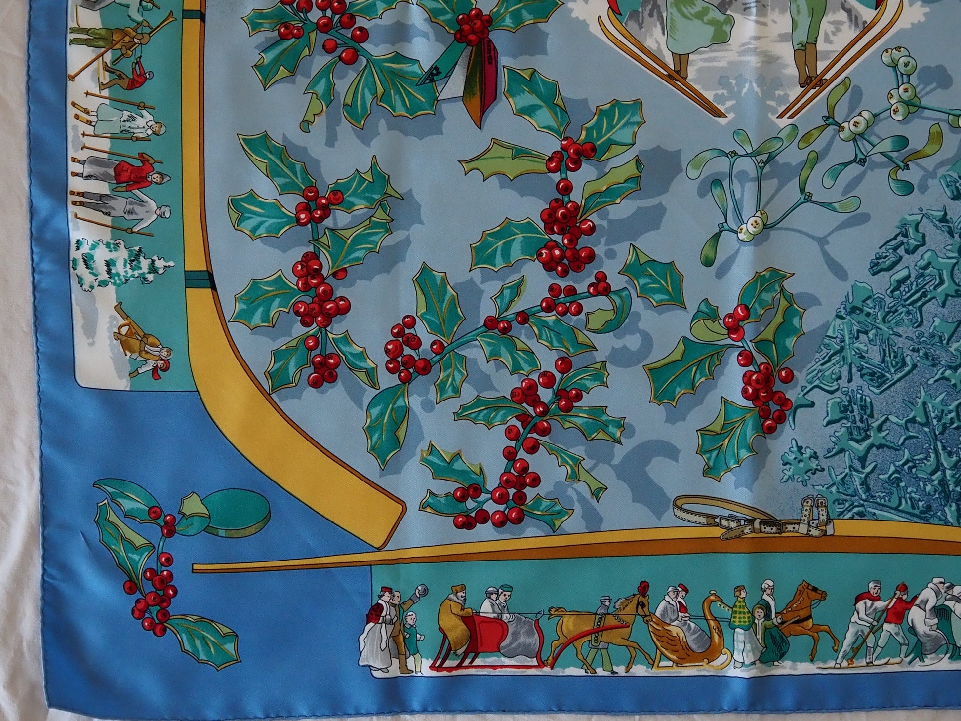 Silk scarf Neige D'Antan Hudsons Estate Jewellery