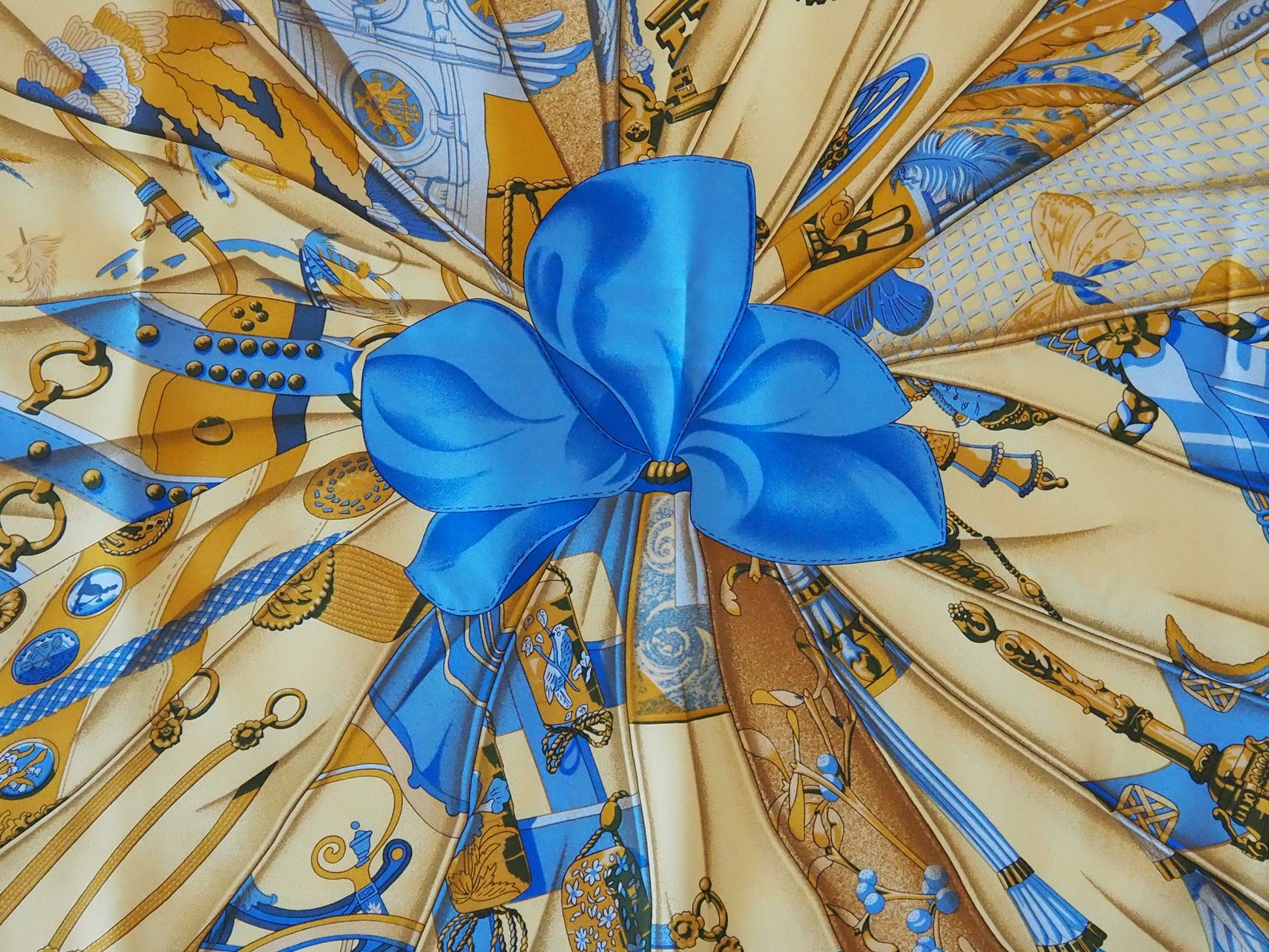 Silk scarf Soleil De Soie by Latham Hudsons Estate Jewellery