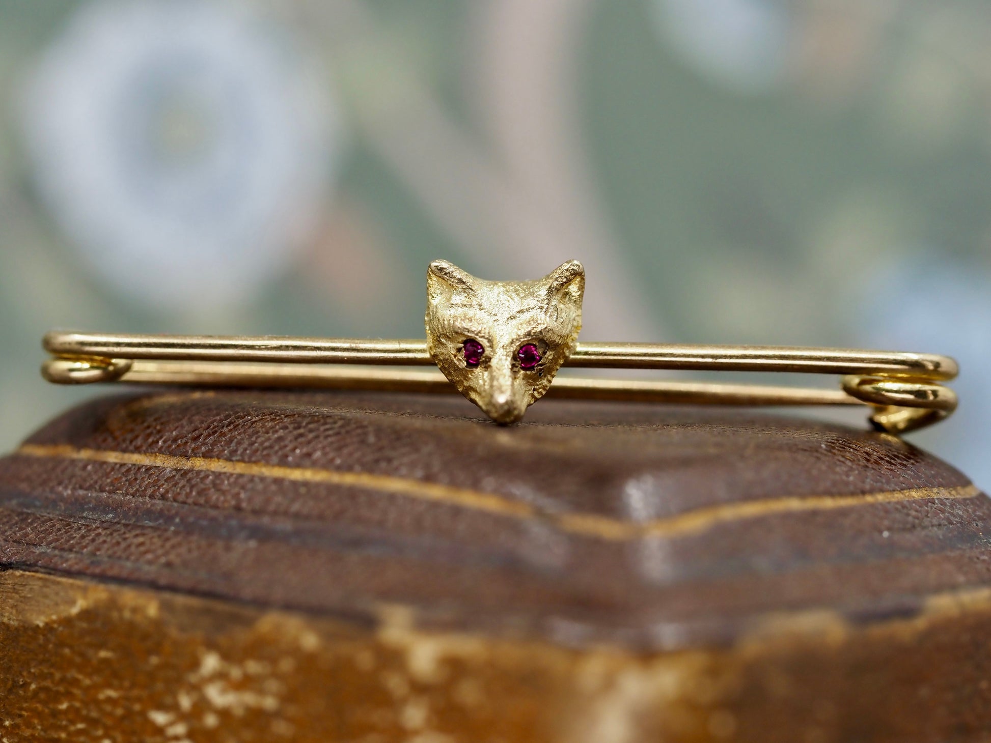 Vintage fox head brooch Hudsons Estate Jewellery