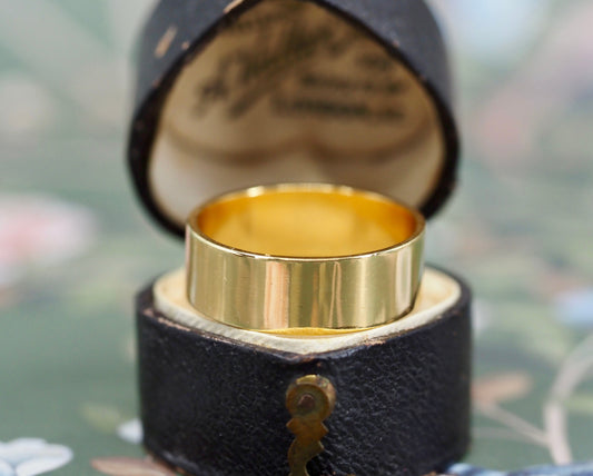 18ct gold wide band ring Hudsons Estate Jewellery