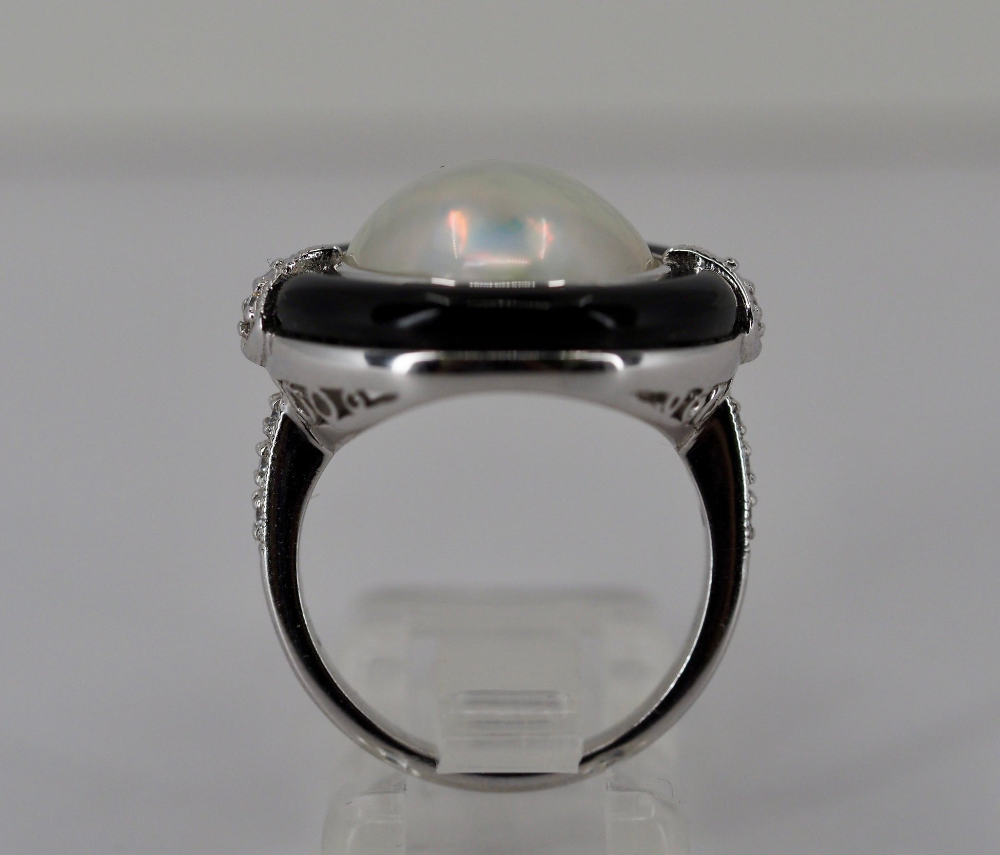 Vintage Mabe pearl, onyx and diamond ring Hudsons Estate Jewellery