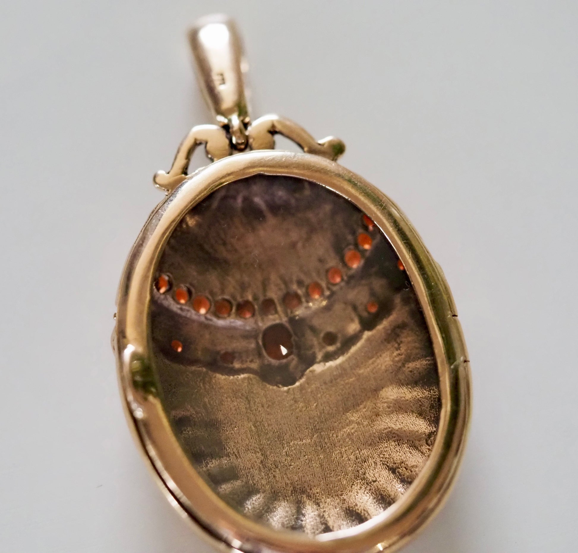 Vintage Garnet and 9ct Gold Locket Hudsons Estate Jewellery