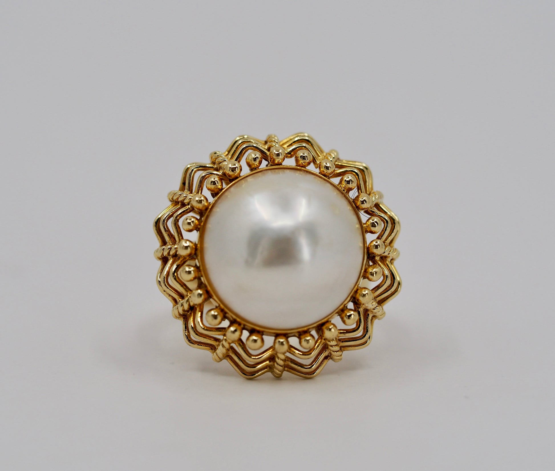Vintage Mabe pearl in 18ct gold Hudsons Estate Jewellery