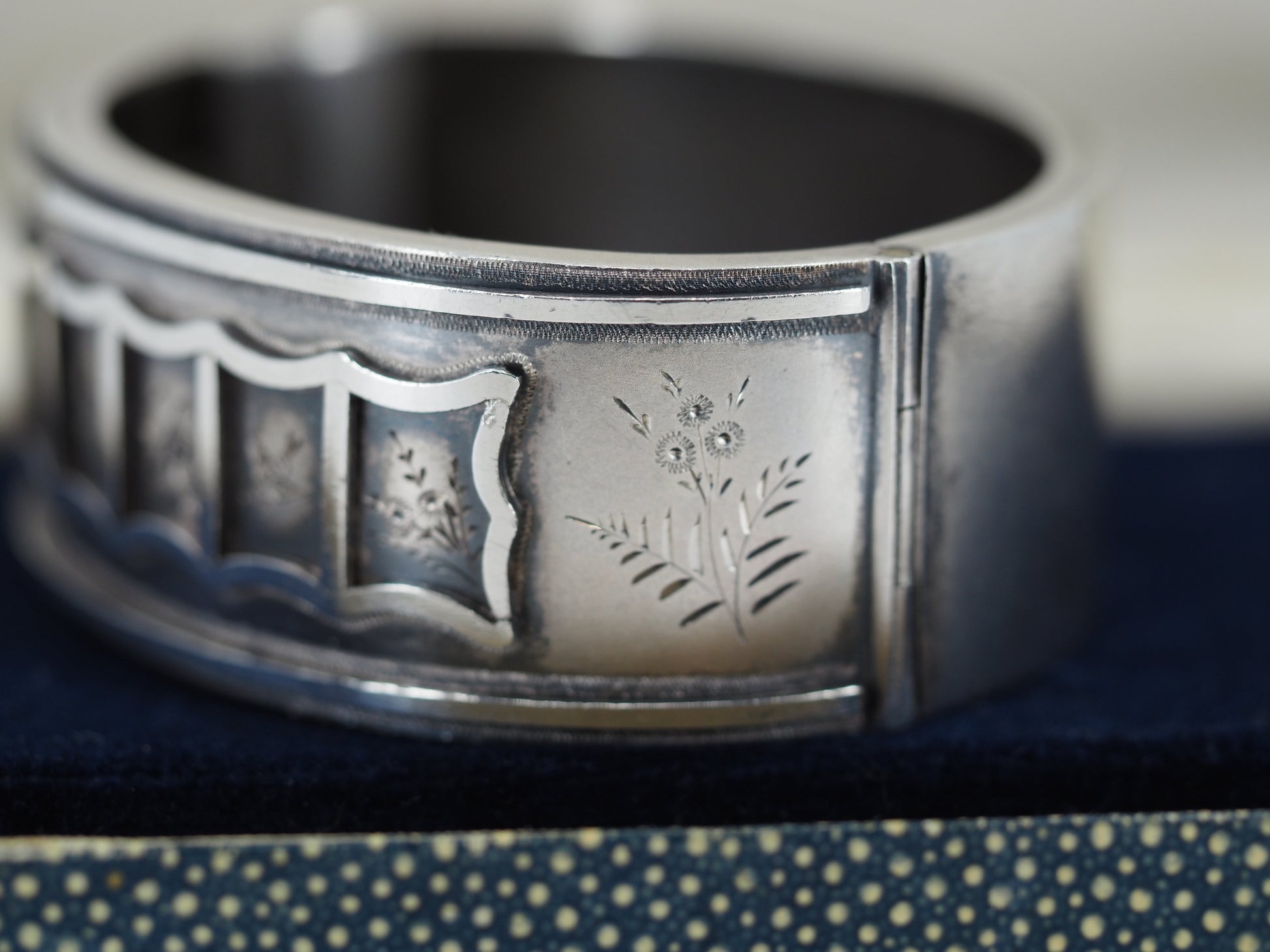Vintage Sterling Silver Bangle Hudsons Estate Jewellery