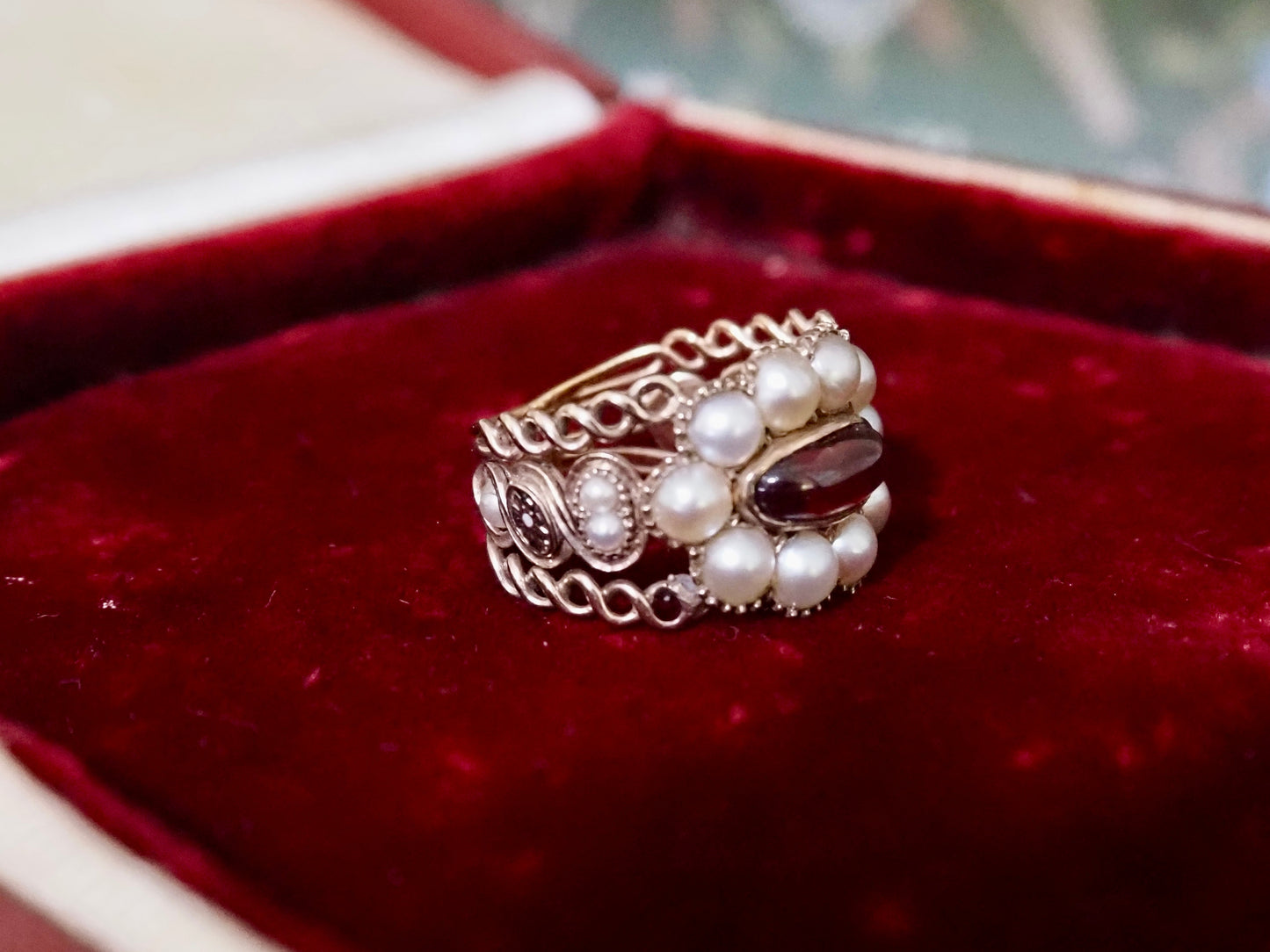 Georgian 15ct Gold, Seed Pearl and Garnet Ring Hudsons Estate Jewellery