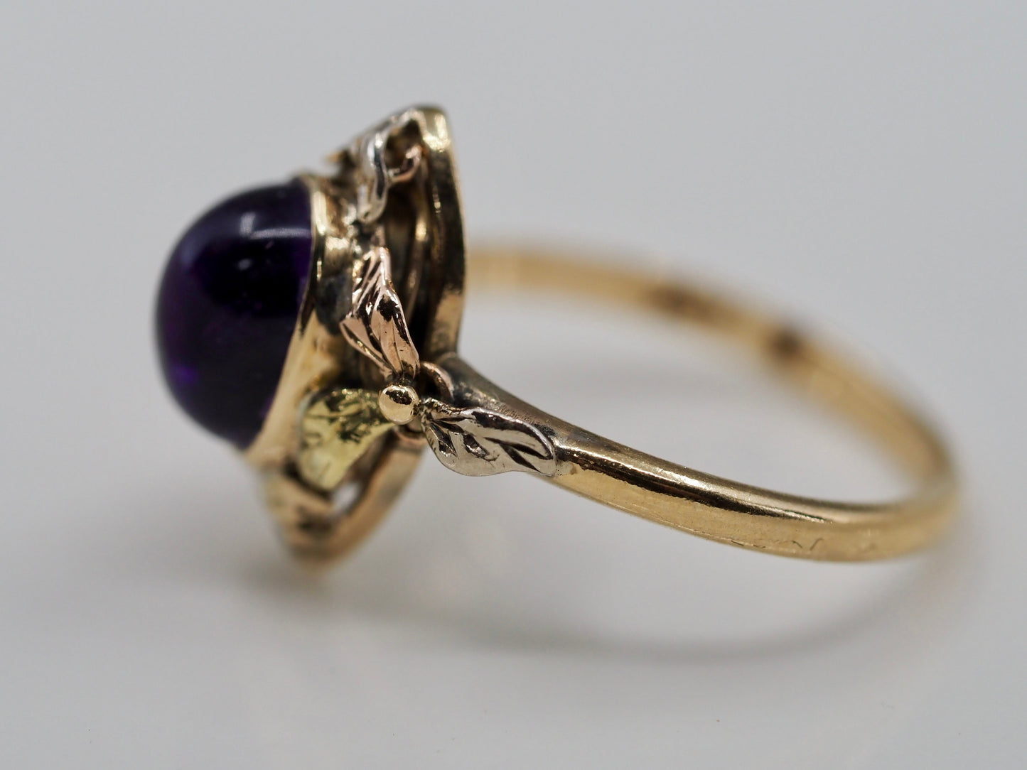 Australian Arts & Crafts Amethyst & 9ct Gold Ring Hudsons Estate Jewellery