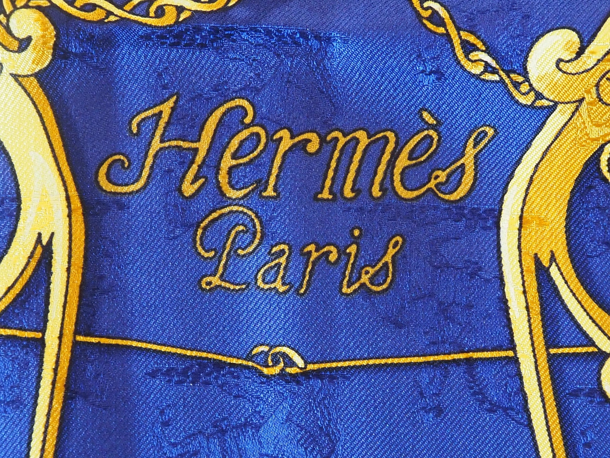 Silk scarf L'Instrvction Dv Roy En L'Exrcice De Monter A Cheval Hudsons Estate Jewellery