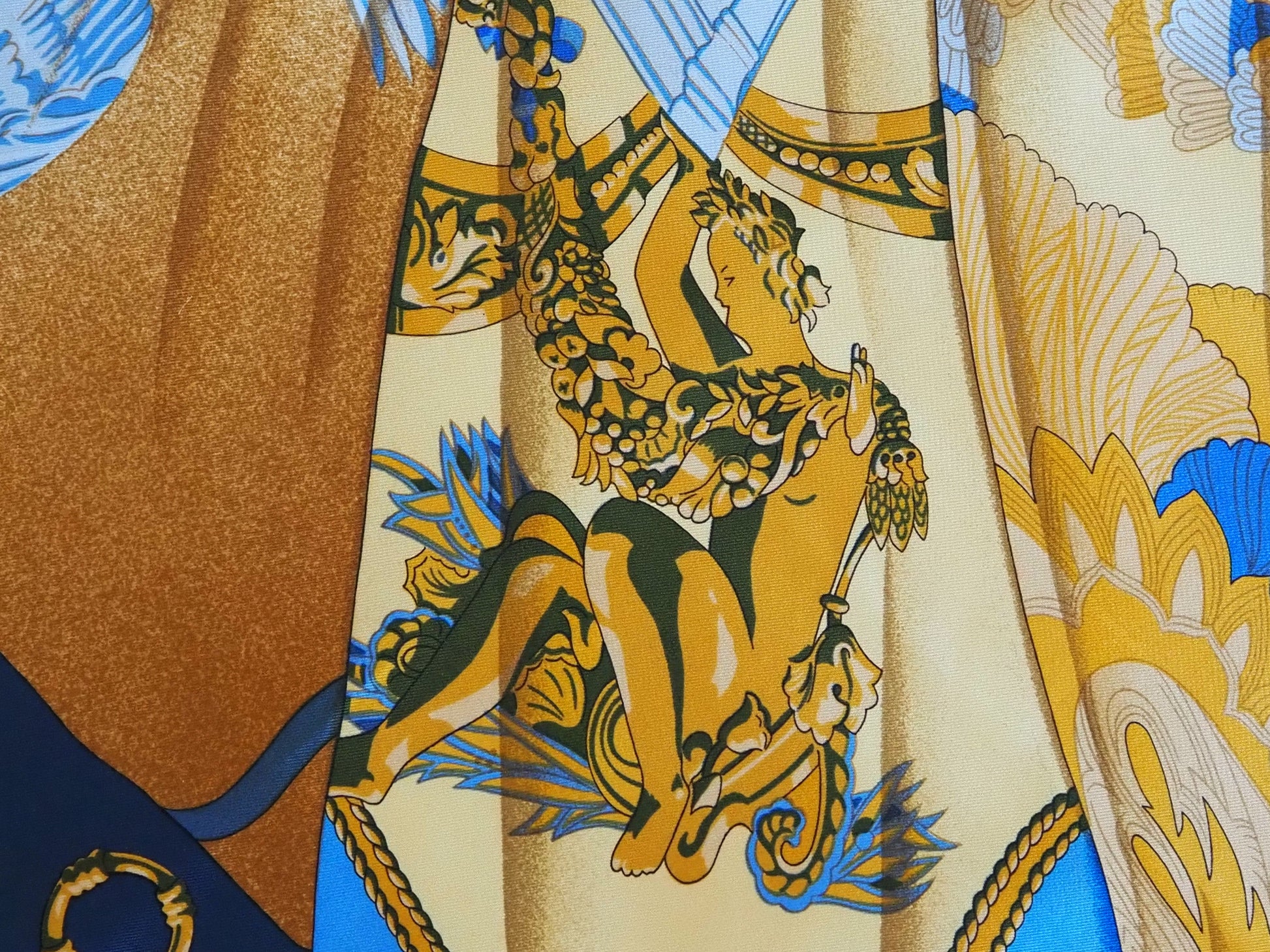 Silk scarf Soleil De Soie by Latham Hudsons Estate Jewellery