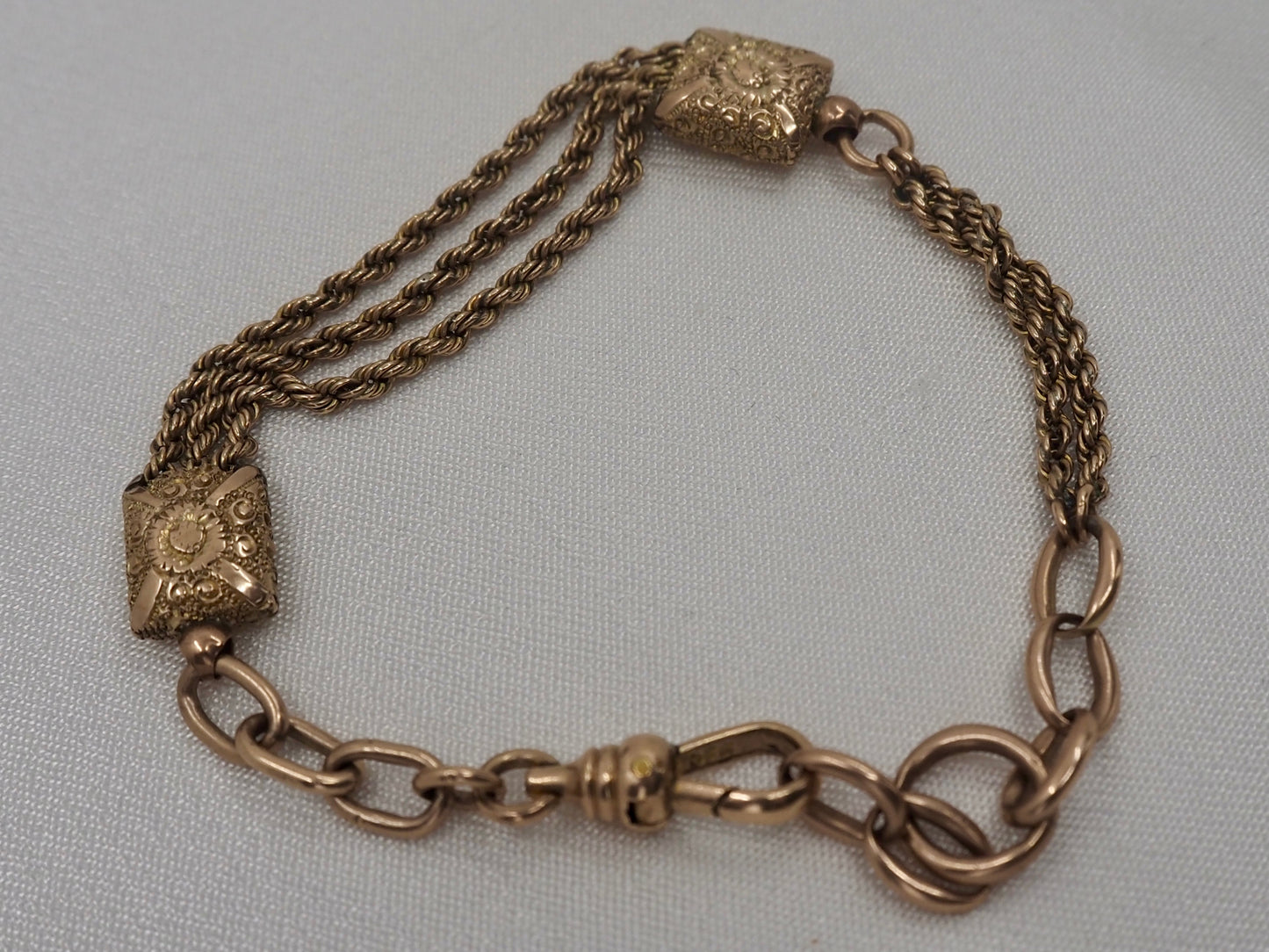 Albertina chain in 9ct Gold Hudsons Estate Jewellery
