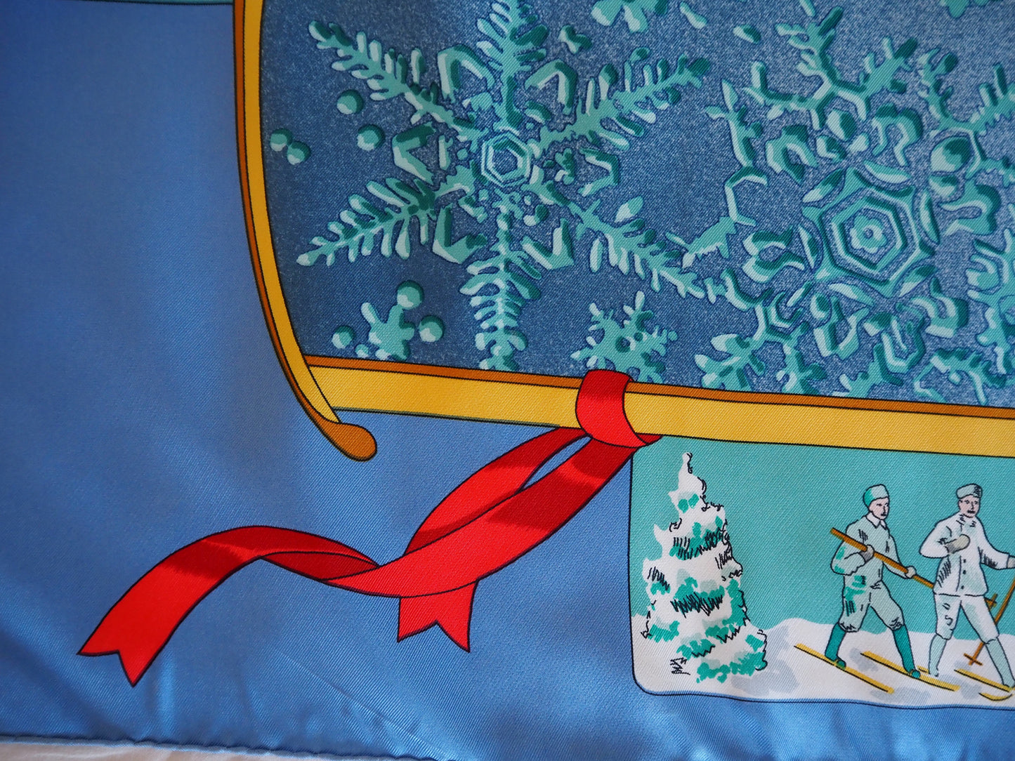 Silk scarf Neige D'Antan Hudsons Estate Jewellery