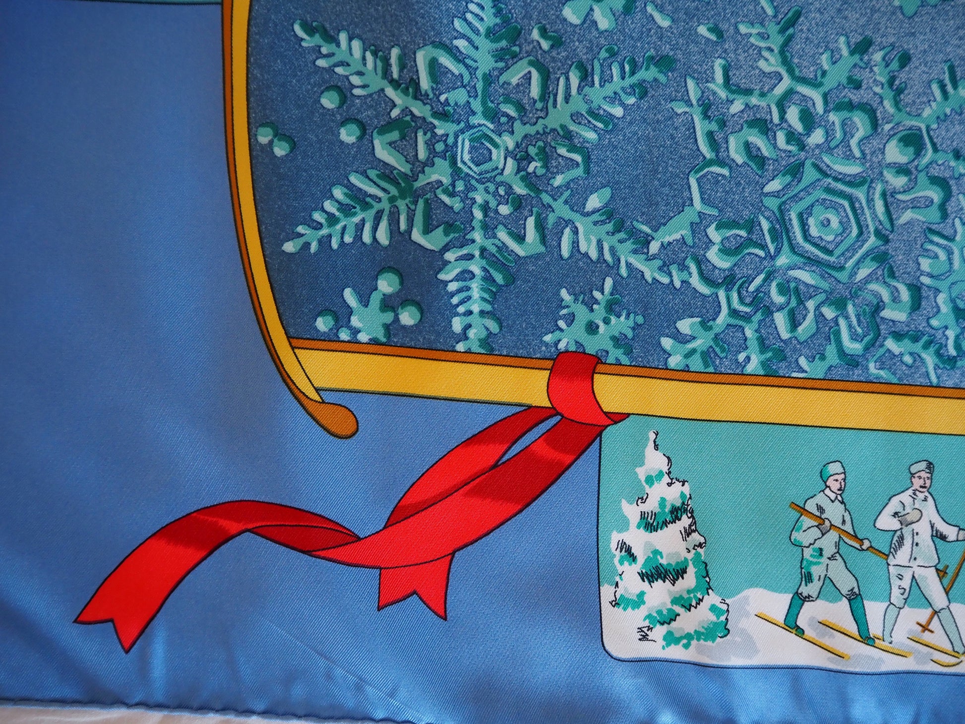 Silk scarf Neige D'Antan Hudsons Estate Jewellery