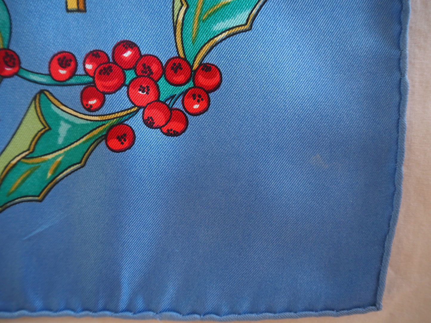 Silk scarf Neige D'Antan Hudsons Estate Jewellery