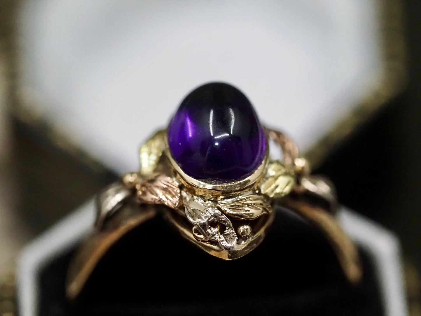 Australian Arts & Crafts Amethyst & 9ct Gold Ring Hudsons Estate Jewellery