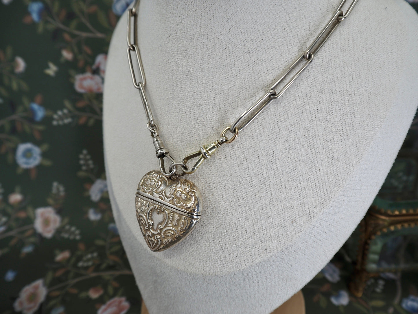 Vintage Silver Heart Vesta Style Pendant Hudsons Estate Jewellery